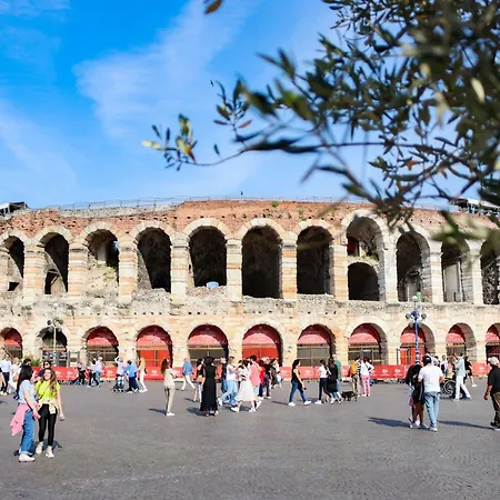 Ospitaria-suite Sant'anastasia * Verona