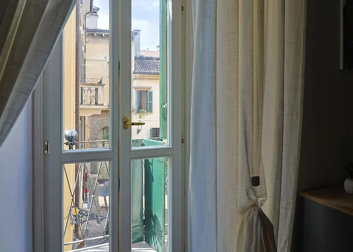 Апартаменты Ospitaria-suite Sant'anastasia Верона