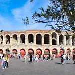 Ospitaria-suite Sant'anastasia * Verona